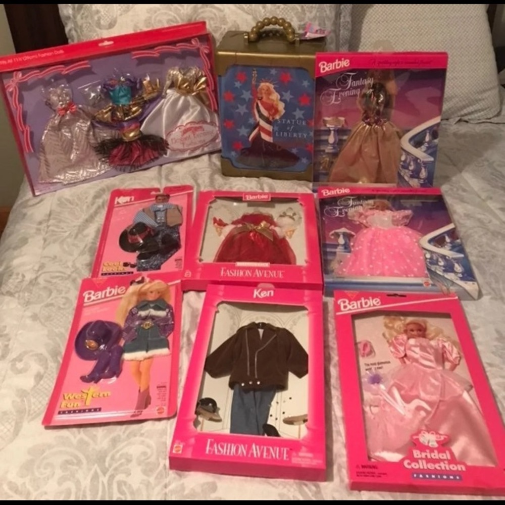 Barbie clothes and case bundle